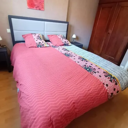 Apartament Charming 3-star Furnished Tourist In *