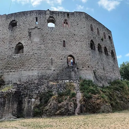 Apartament Charming 3-star Furnished Tourist In *